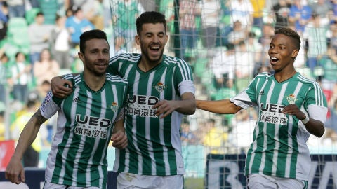 El Betis celebra un gol