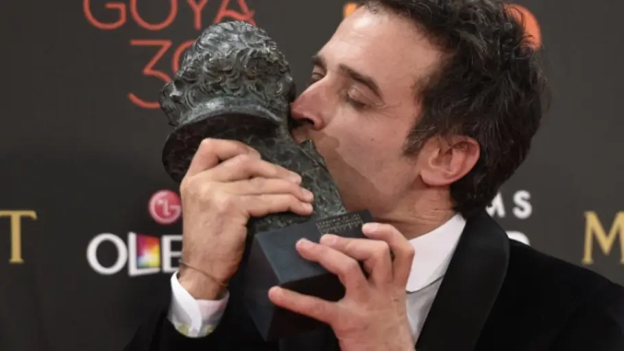 Daniel Guzmán, premio al mejor director novel. Daniel Guzmán, premio al mejor director novel.