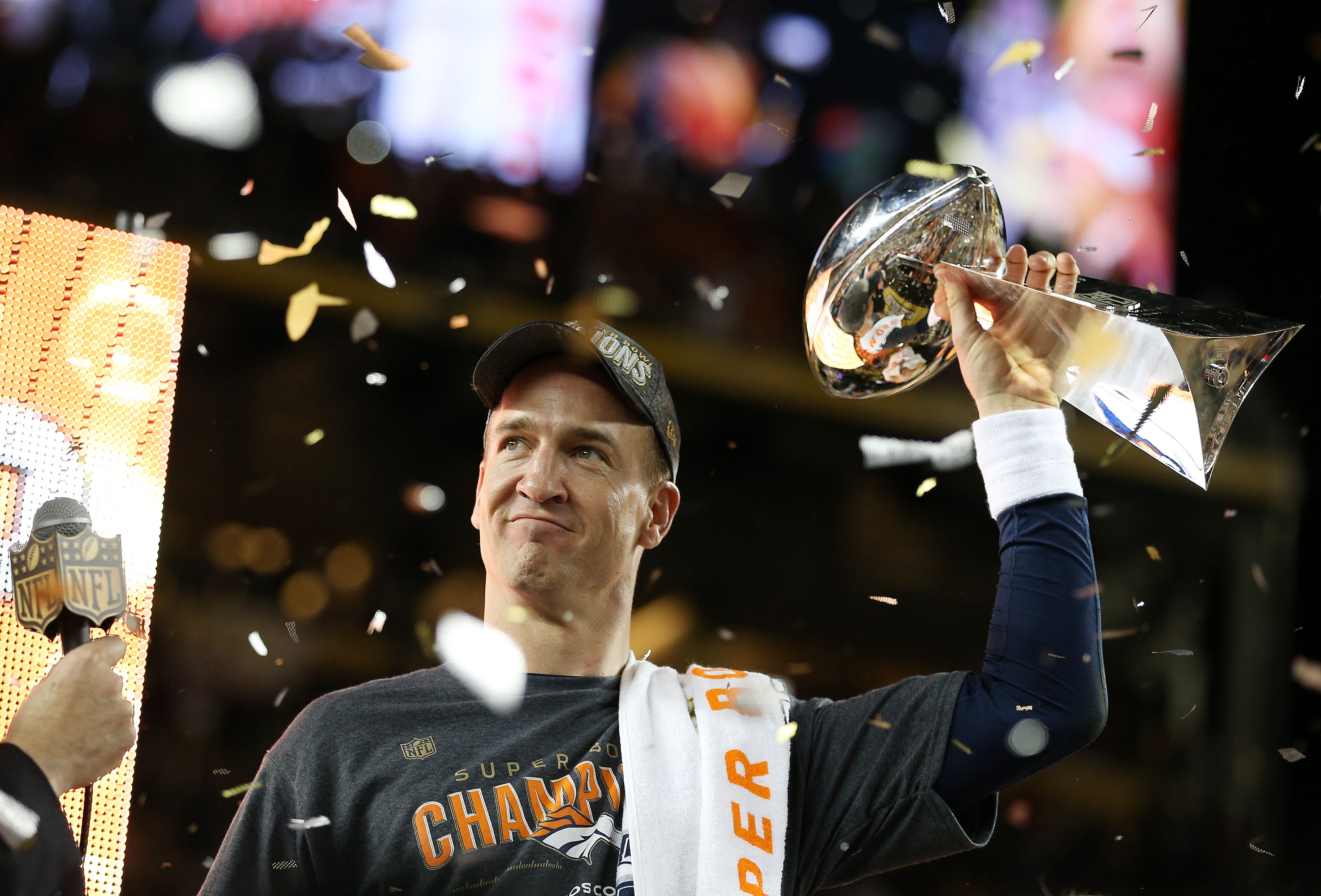 Los Broncos de Denver ganan su tercera Super Bowl liderados por Peyton Manning Los Broncos de Denver ganan su tercera Super Bowl liderados por Peyton Manning
