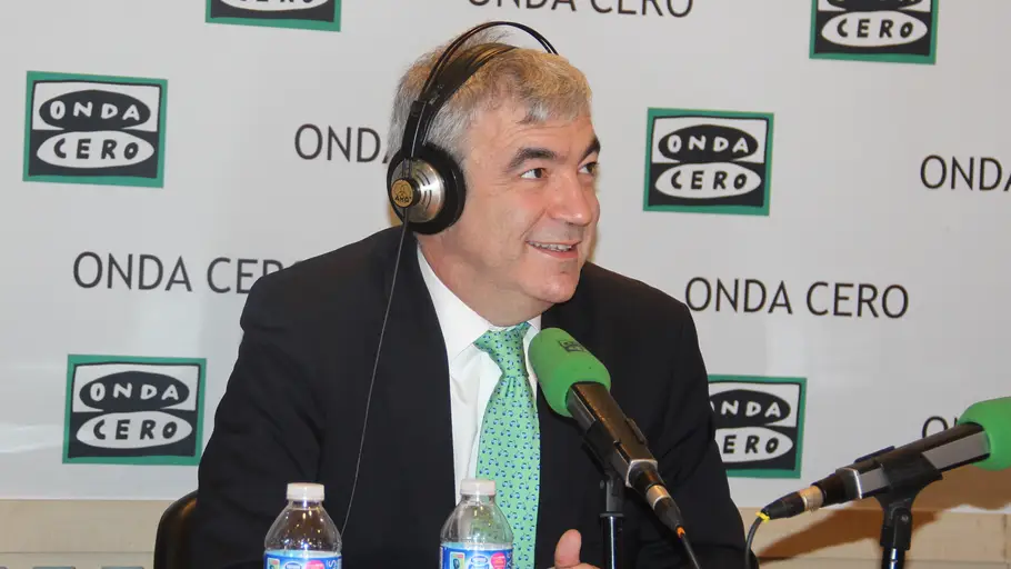 Luis Garicano en los estudios de Onda Cero El responsable económico de Ciudadanos, Luis Garicano, durante una entrevista en Onda Cero