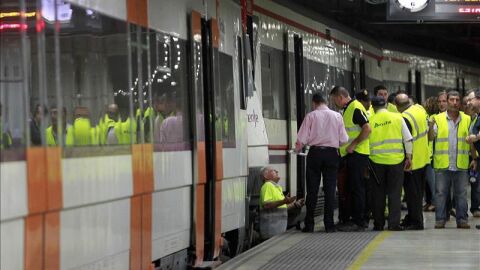 Suprimida la circulaci&oacute;n de trenes en Barcelona por humo en los t&uacute;neles
