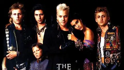 Jóvenes Ocultos Cartel de la película de Joel Schumacher 'Jóvenes Ocultos'