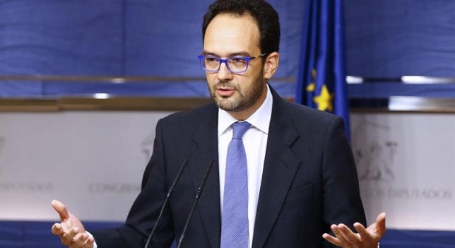 PSOE y Ciudadanos piden reunirse con PP y Podemos con vistas a una nueva investidura PSOE y Ciudadanos piden reunirse con PP y Podemos con vistas a una nueva investidura