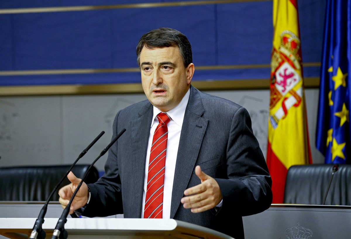 El PNV "está muy alejado del PP" y pide a Rajoy un cambio de actitud El PNV "está muy alejado del PP" y pide a Rajoy un cambio de actitud