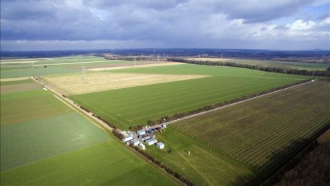 Vista a&eacute;rea que muestra el detector de ondas gravitacionales GEO600 hoy en Ruthe, cerca de Hannover (Alemania)