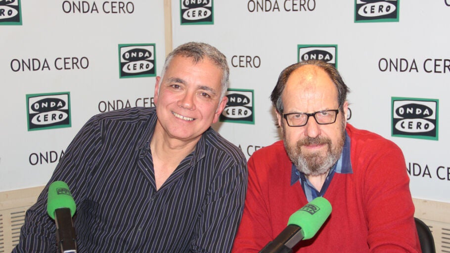 Jos&eacute; Mar&iacute;a Pou con Juan Ram&oacute;n Lucas durante el test de la verdad
