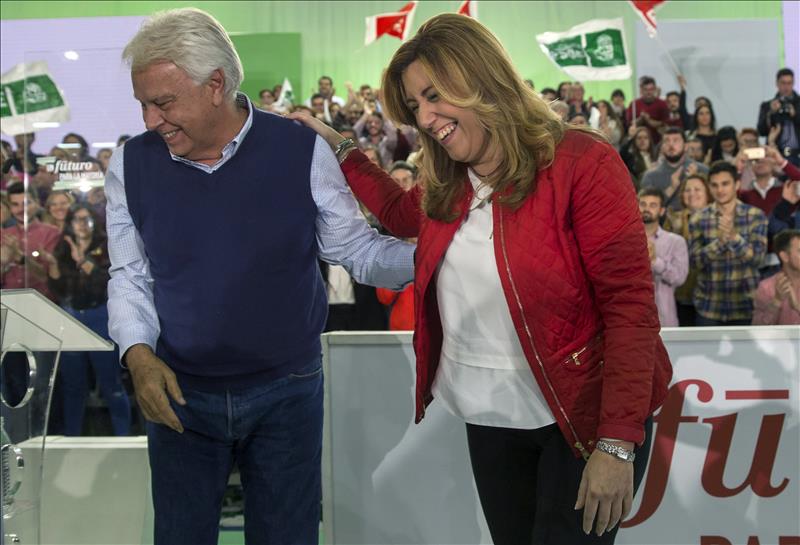 Las preguntas de Amón: "¿Ya se ha vestido González de maquinista para traer finalmente a Susana Díaz desde Santa Justa a Atocha?" Las preguntas de Amón: "¿Ya se ha vestido González de maquinista para traer finalmente a Susana Díaz desde Santa Justa a Atocha?"
