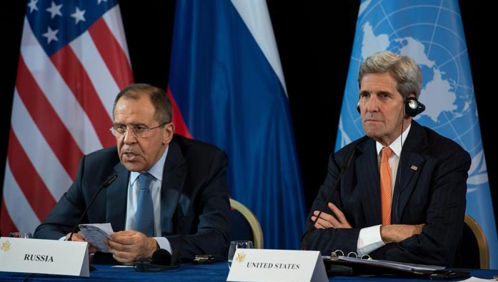 John Kerry y Serguei Lavrov, en rueda de prensa.