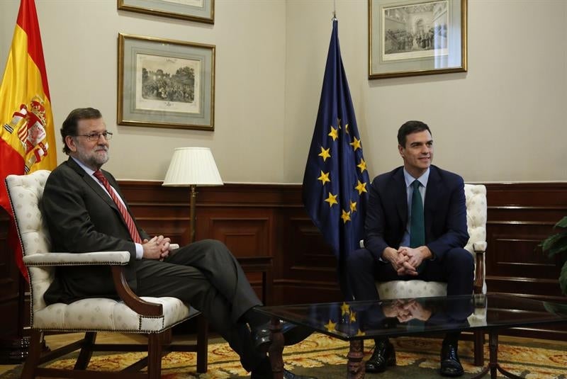 El Satiricón: "Obama y Merkel plantean declarar a España zona catastrófica y poner al frente una gestora" El Satiricón: "Obama y Merkel plantean declarar a España zona catastrófica y poner al frente una gestora"