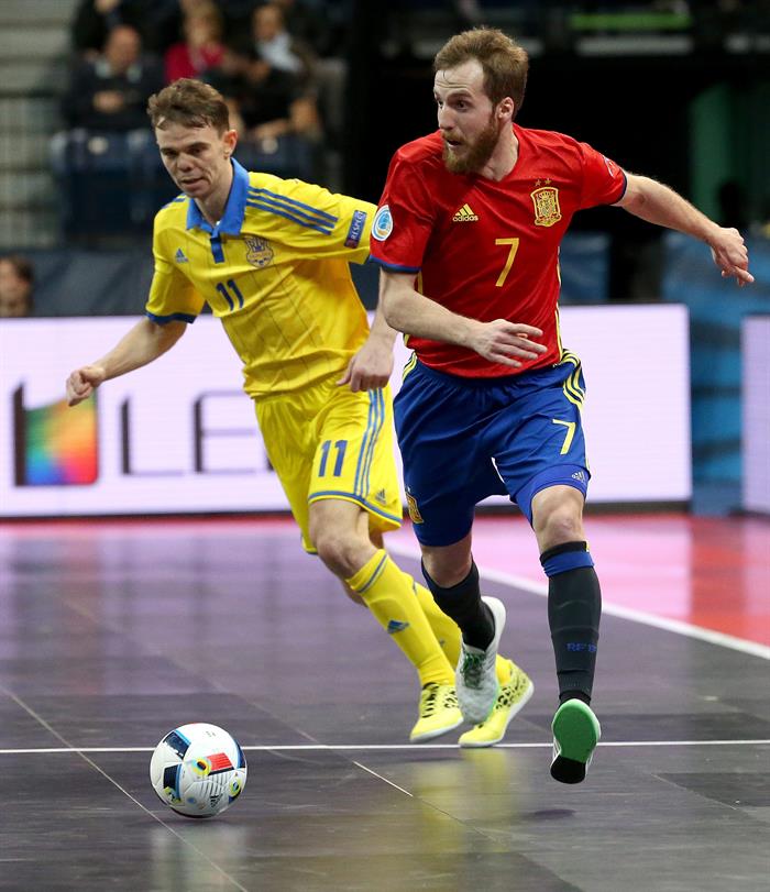 Pola: "Hay que dar el paso más difícil y ganar a Rusia" Pola: "Hay que dar el paso más difícil y ganar a Rusia"