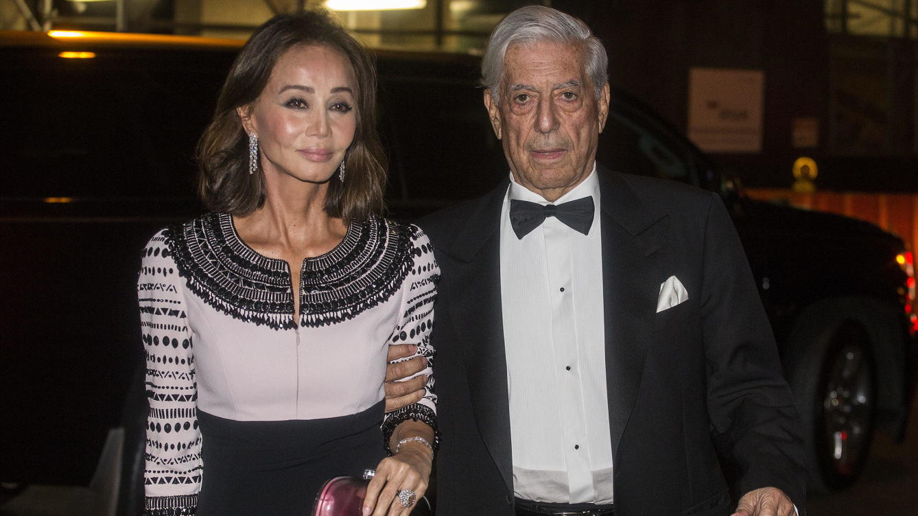 Resumen audiovisual de la semana: Las declaraciones de Mario Vargas Llosa sobre la revista 'Hola' Resumen audiovisual de la semana: Las declaraciones de Mario Vargas Llosa sobre la revista 'Hola'