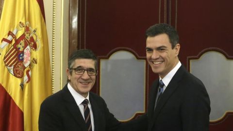 Patxi L&oacute;pez,y el secretario general del PSOE, Pedro S&aacute;nchez