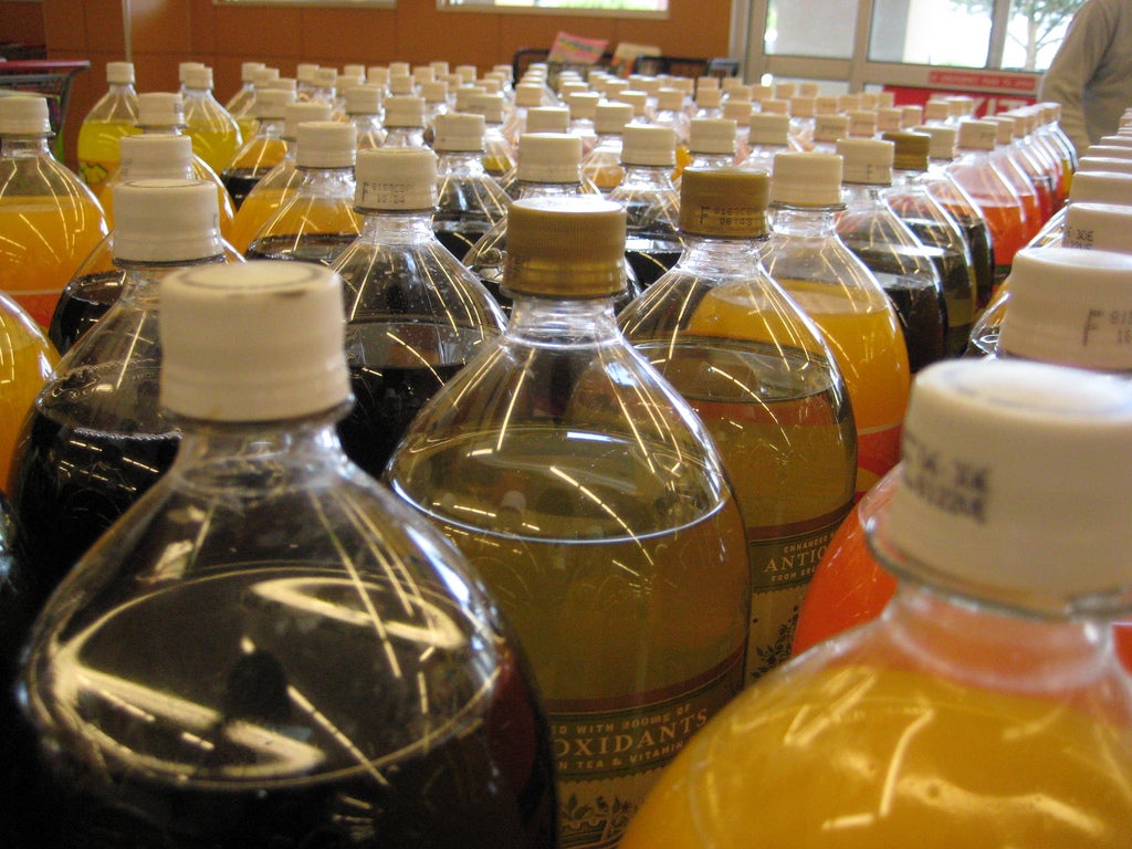 El impuesto catalán de bebidas azucaradas entra en vigor este lunes El impuesto catalán de bebidas azucaradas entra en vigor este lunes