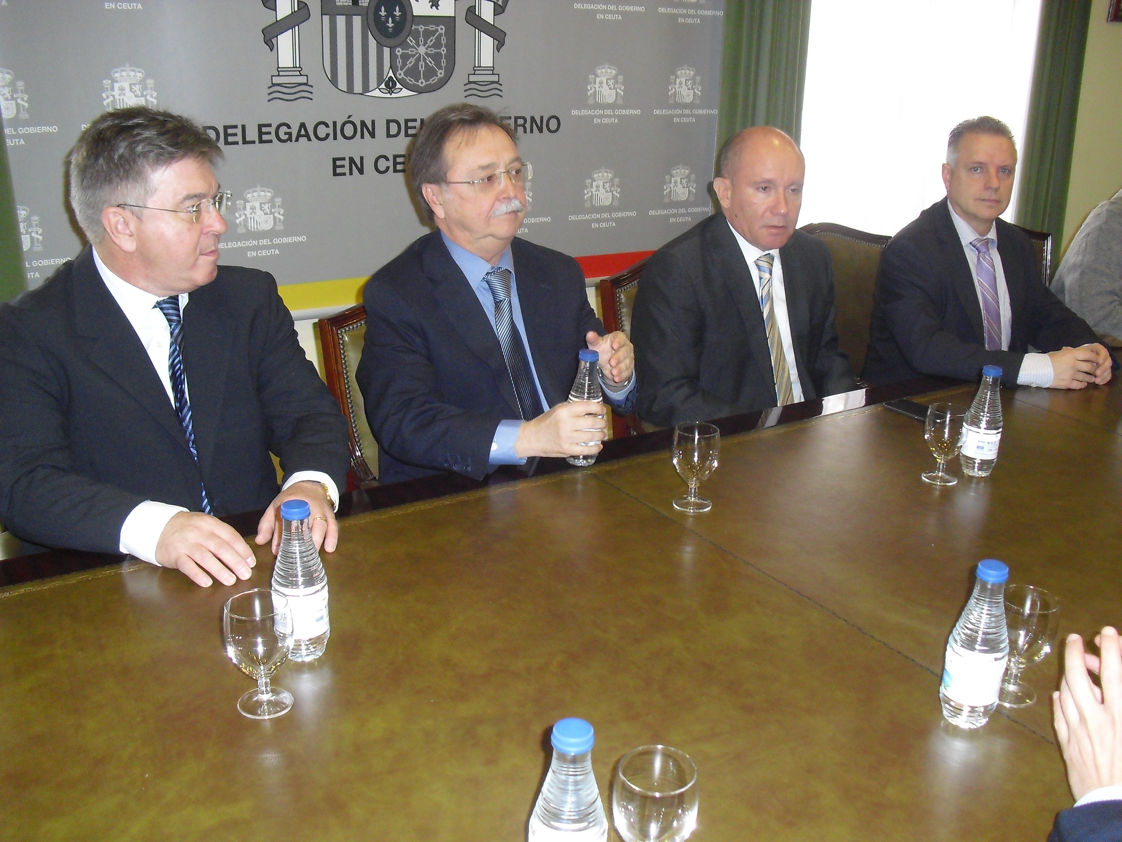 Mas de uno Ceuta 160216 Mas de uno Ceuta 160216
