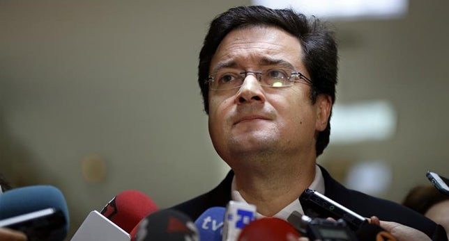 Óscar López asegura que el PSOE no cederá a "la campaña de presión" de Rajoy para investirle presidente Óscar López asegura que el PSOE no cederá a "la campaña de presión" de Rajoy para investirle presidente