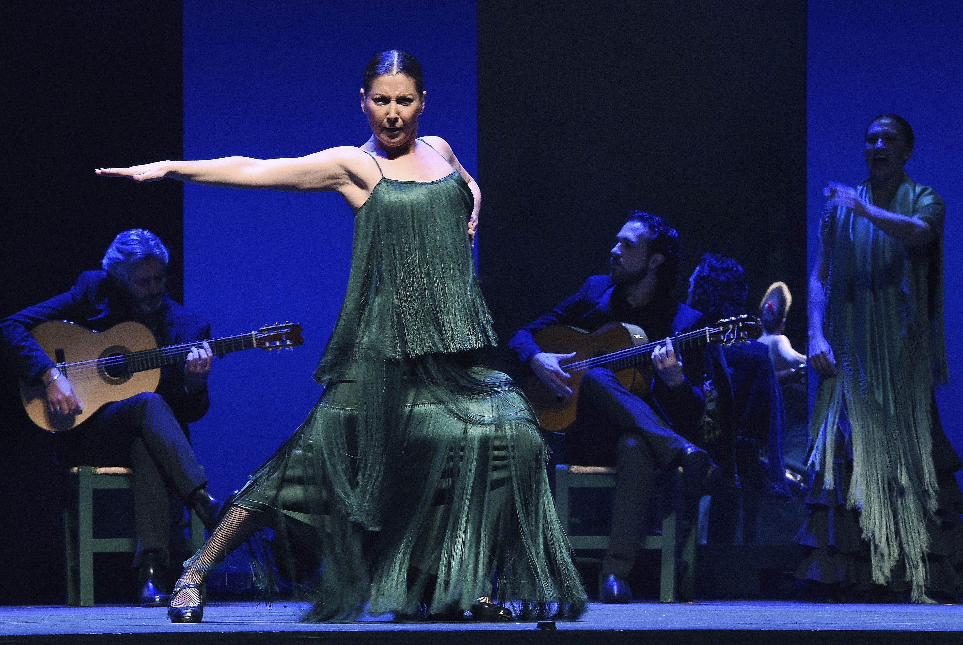 Sara Baras: "Cuando vengo a Málaga siento la responsabilidad del que actúa en casa" Sara Baras: "Cuando vengo a Málaga siento la responsabilidad del que actúa en casa"