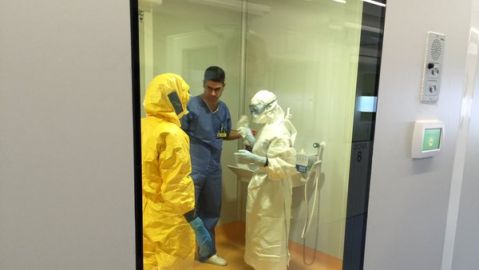 Demostraci&oacute;n en la unidad de aislamiento de infecciosos del G&oacute;mez Ulla