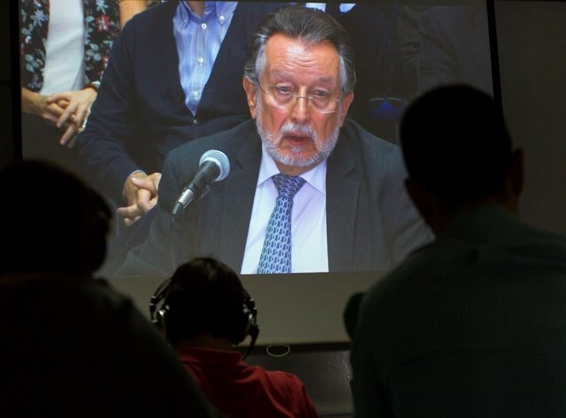 Alfonso Grau afirma que Urdangarin se reunió con Barberá para ofrecerle organizar un foro en Valencia Alfonso Grau afirma que Urdangarin se reunió con Barberá para ofrecerle organizar un foro en Valencia