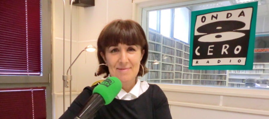 Dirige y presenta 'Noticias de Cantabria' y 'Aquí en la Onda Cantabria' Dirige y presenta 'Noticias de Cantabria' y 'Aquí en la Onda Cantabria'
