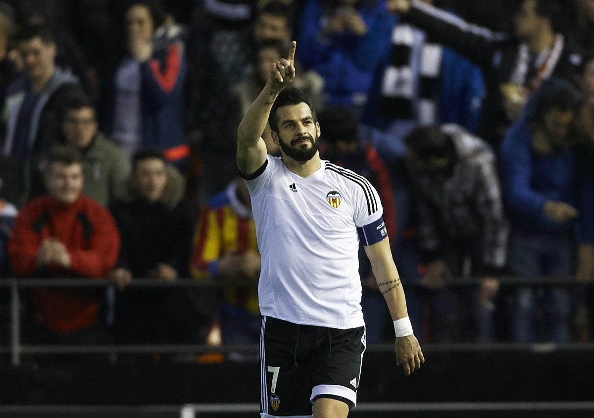 Álvaro Negredo: "El Valencia quería mi salida y no tuve ofertas de equipos españoles" Álvaro Negredo: "El Valencia quería mi salida y no tuve ofertas de equipos españoles"