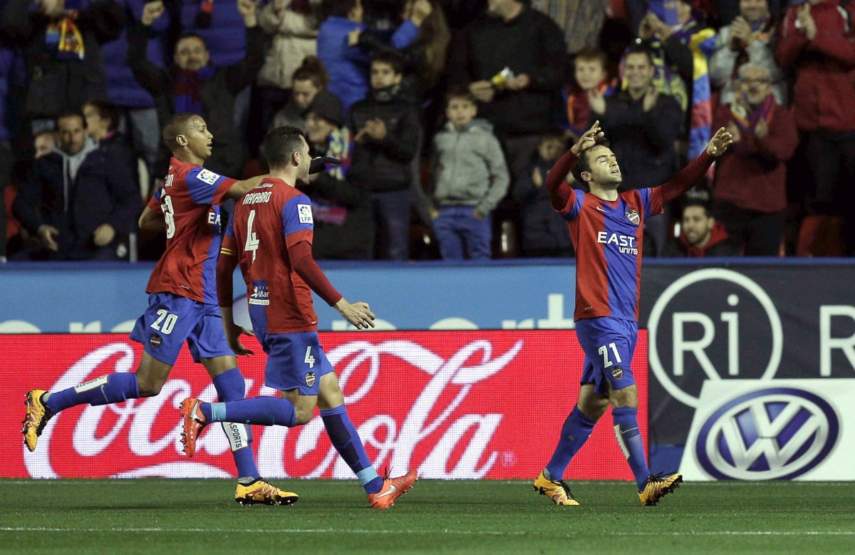 Morales: "¿Mi futuro? Es un halago que te quieran pero me centro en sacar al Levante de abajo" Morales: "¿Mi futuro? Es un halago que te quieran pero me centro en sacar al Levante de abajo"