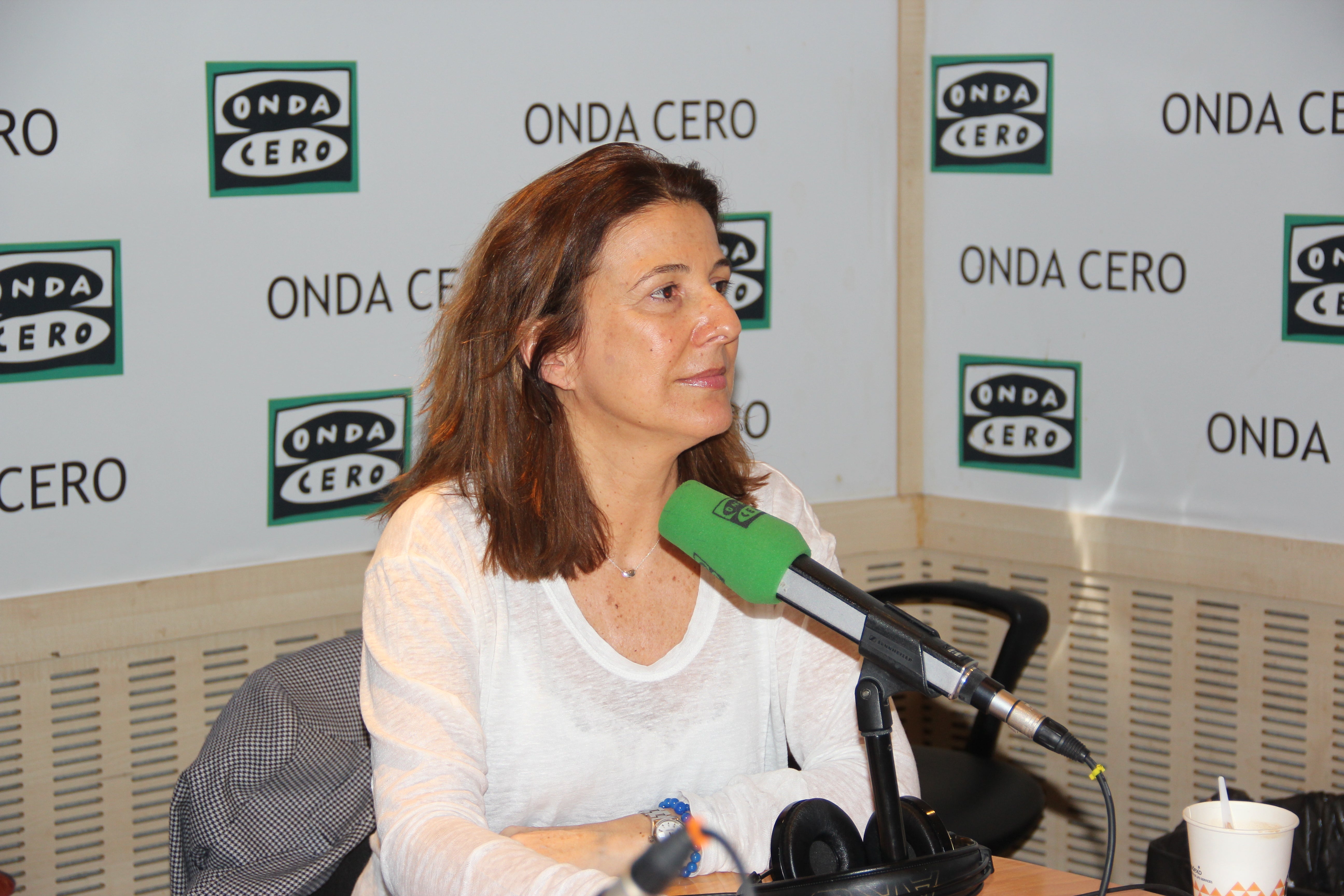 Ana Romero: "La política y el periodismo en nuestro país es un campo duro, no es un sitio para gente débil" Ana Romero: "La política y el periodismo en nuestro país es un campo duro, no es un sitio para gente débil"