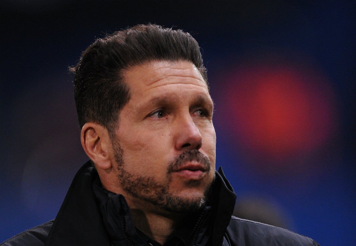 Simeone, sobre el balón lanzado al campo: "Fue el chico de al lado nuestro" Simeone, sobre el balón lanzado al campo: "Fue el chico de al lado nuestro"