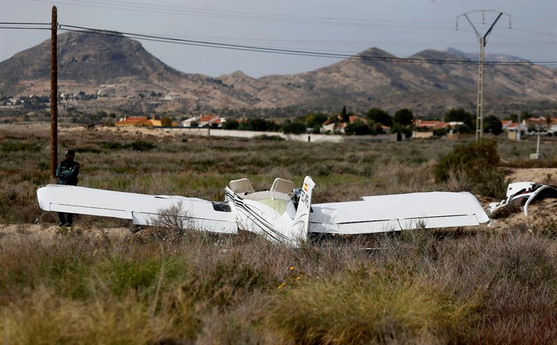 Mueren dos personas en un accidente de ultraligero en Vélez-Málaga Mueren dos personas en un accidente de ultraligero en Vélez-Málaga