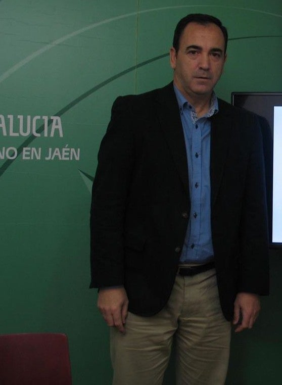 Jaén en la Onda con Nicolás Hidalgo 22/02/2016 Delegado de Economía, Innovación, Ciencia Y Empleo. Jaén en la Onda con Nicolás Hidalgo 22/02/2016 Delegado de Economía, Innovación, Ciencia Y Empleo.
