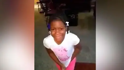 La niña que no está preparada para que Obama deje la Casa Blanca La niña que no está preparada para que Obama deje la Casa Blanca