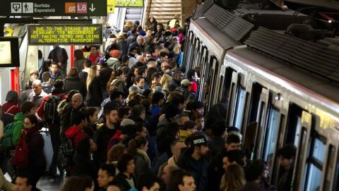 Usuarios del Metro de Barcelona