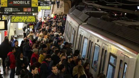 Aglomeraciones en el metro de Barcelona