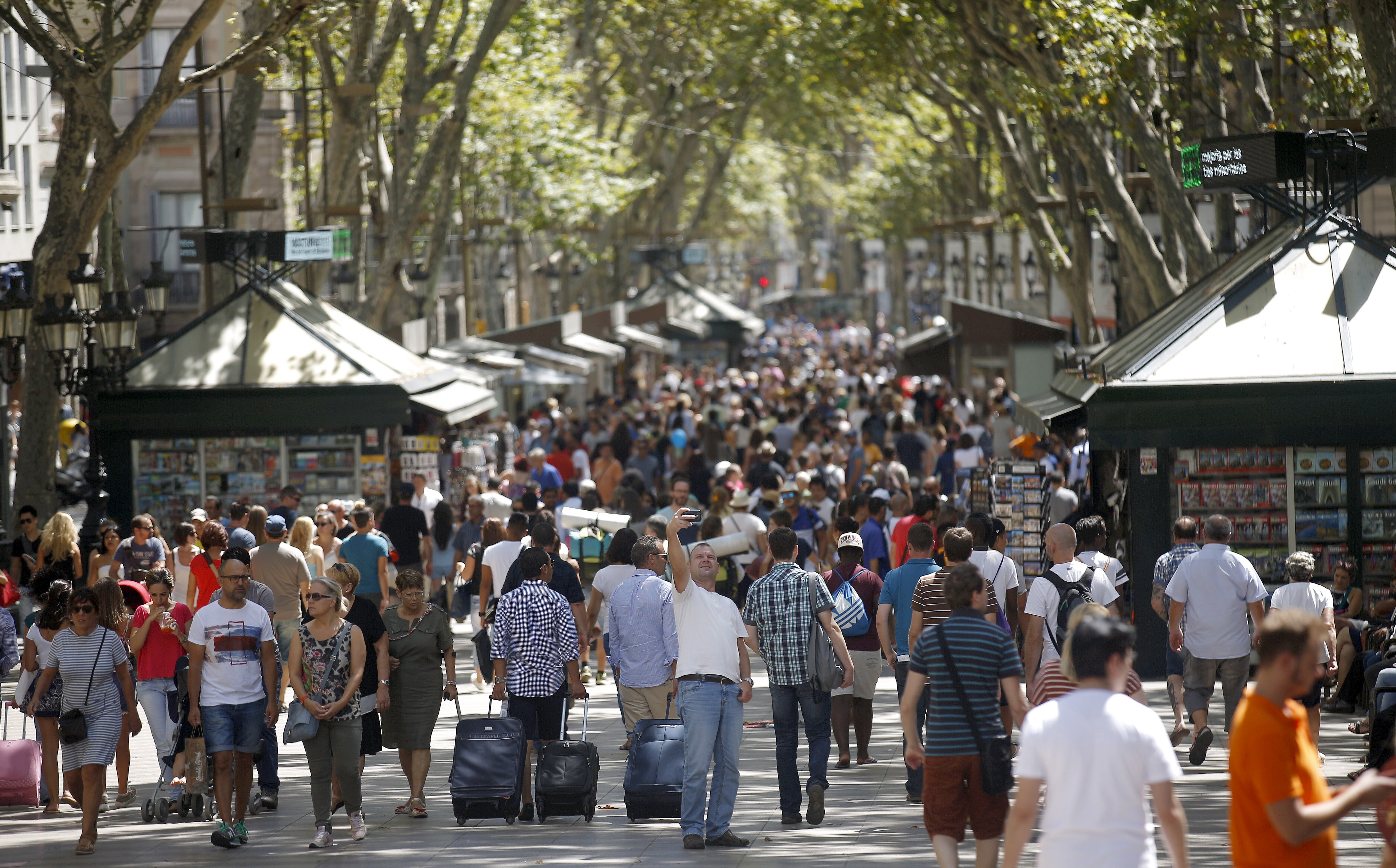 Un tercio de los empresarios catalanes cree que la economía empeorará si sigue el clima político actual Un tercio de los empresarios catalanes cree que la economía empeorará si sigue el clima político actual