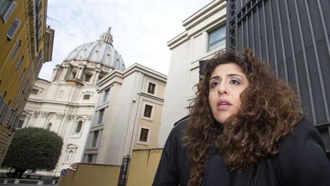 La experta en relaciones p&uacute;blicas, Francesca Immacolata Chaouqui, a su llegada a una audiencia sobre el proceso conocido como "Vatileaks 2"
