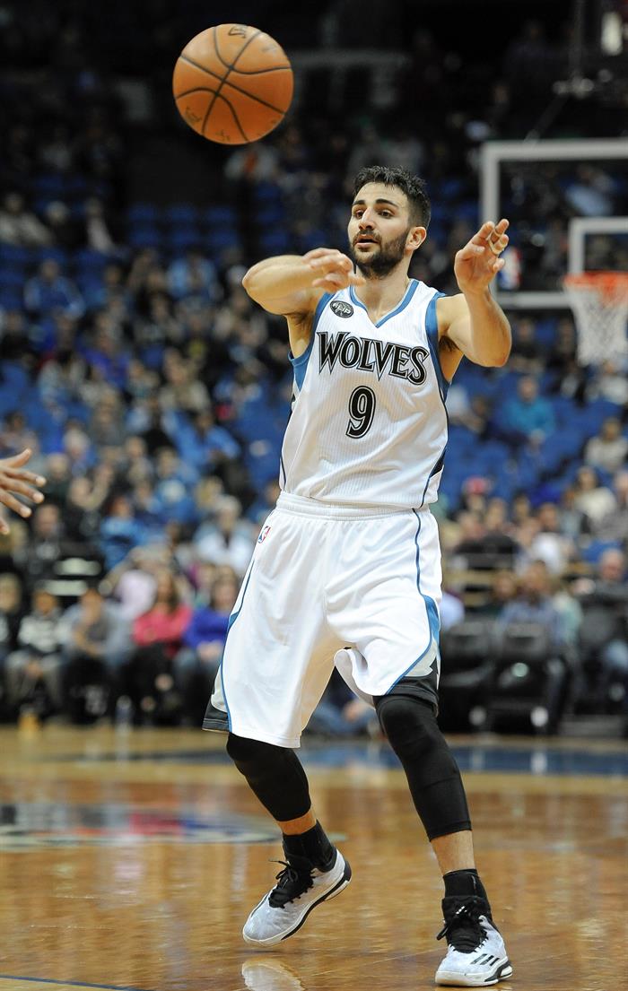 Ricky Rubio: "No me siento el líder de la nueva generación pero sí uno de ellos" Ricky Rubio: "No me siento el líder de la nueva generación pero sí uno de ellos"