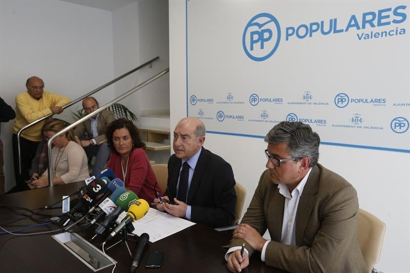 Los concejales del PP de Valencia continúan en el cargo y pedirán el sobreseimiento Los concejales del PP de Valencia continúan en el cargo y pedirán el sobreseimiento