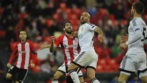 Athletic y Valencia en el partido de ida de la Europa League Athletic y Valencia en el partido de ida de la Europa League