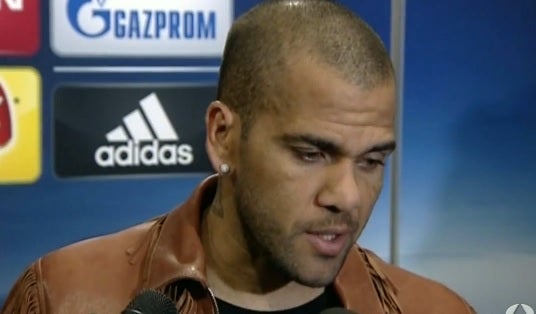 La rajada histórica de Alves: "Basura, no contesto a Marca" La rajada histórica de Alves: "Basura, no contesto a Marca"