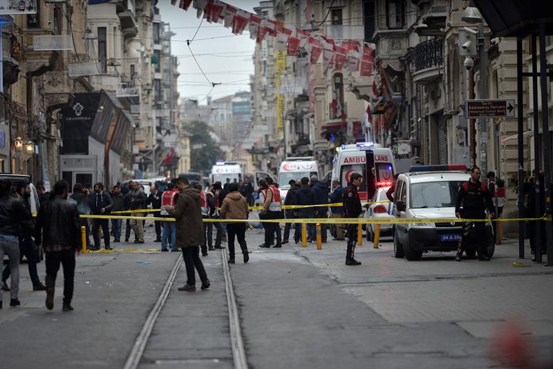 El autor del atentado de Estambul tenía vínculos con el grupo terrorista Daesh El autor del atentado de Estambul tenía vínculos con el grupo terrorista Daesh