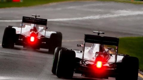 Hamilton saldr&aacute; desde la 'pole', al lado de Rosberg, en Australia 