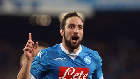 Higua&iacute;n celebra su gol ante el G&eacute;nova.