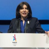 La alcaldesa de Paris, Anne Hidalgo, defiende a Nadal