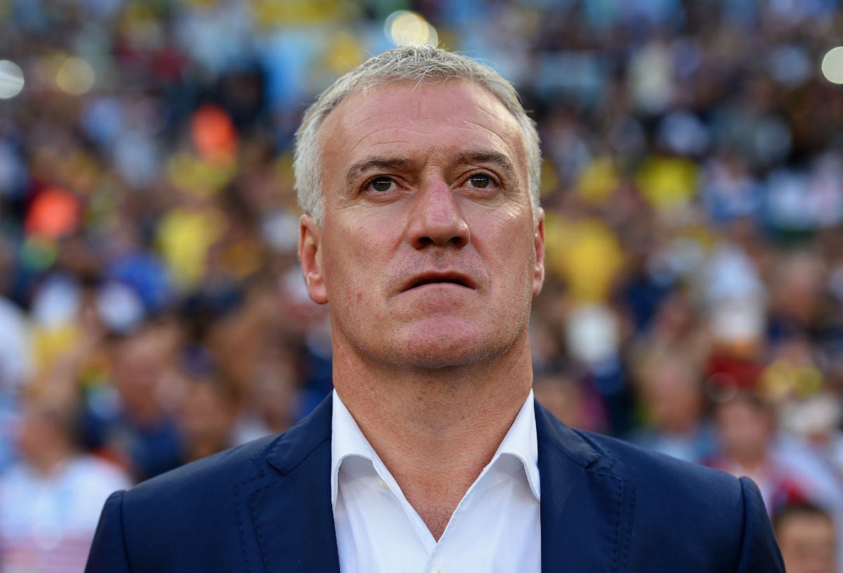 Deschamps avisa a sus jugadores sobre el partido ante España: "Es amistoso pero de prestigio" Deschamps avisa a sus jugadores sobre el partido ante España: "Es amistoso pero de prestigio"