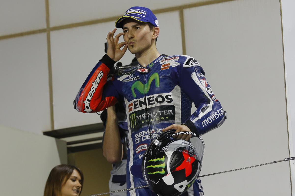 ¡Lorenzo manda callar a todos! ¡Lorenzo manda callar a todos!