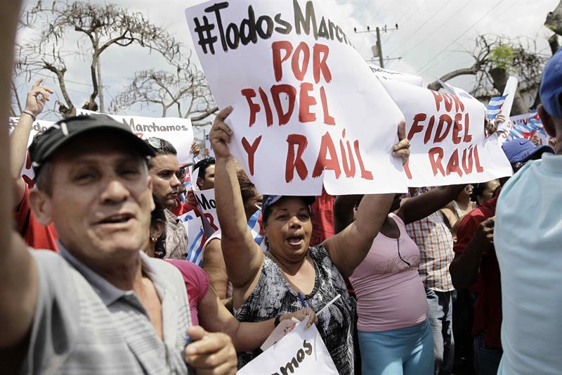 "En Cuba hay libertad, no veo motivos para pertenecer a otro partido que no sea el Revolucionario Cubano" "En Cuba hay libertad, no veo motivos para pertenecer a otro partido que no sea el Revolucionario Cubano"