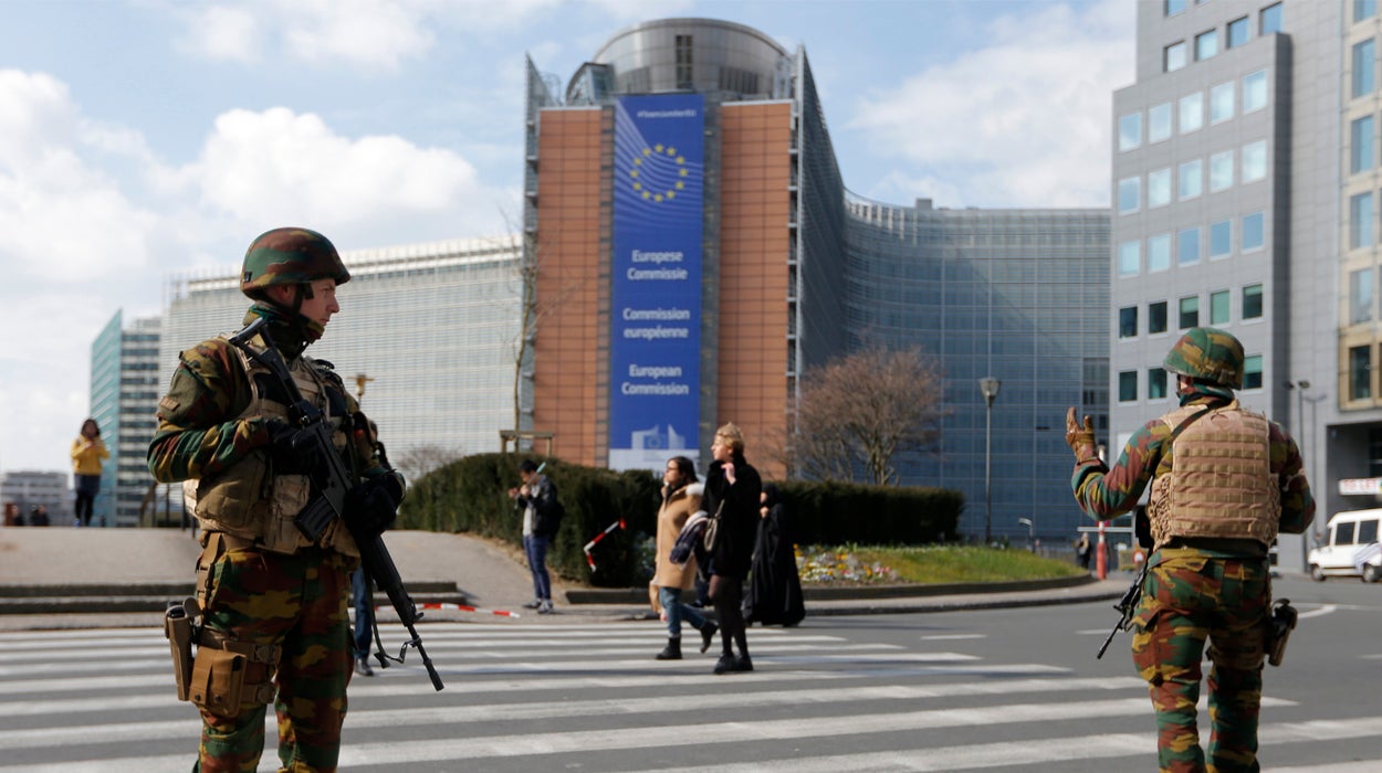 Evacúan algunos de los edificios de las instituciones europeas en Bruselas Evacúan algunos de los edificios de las instituciones europeas en Bruselas