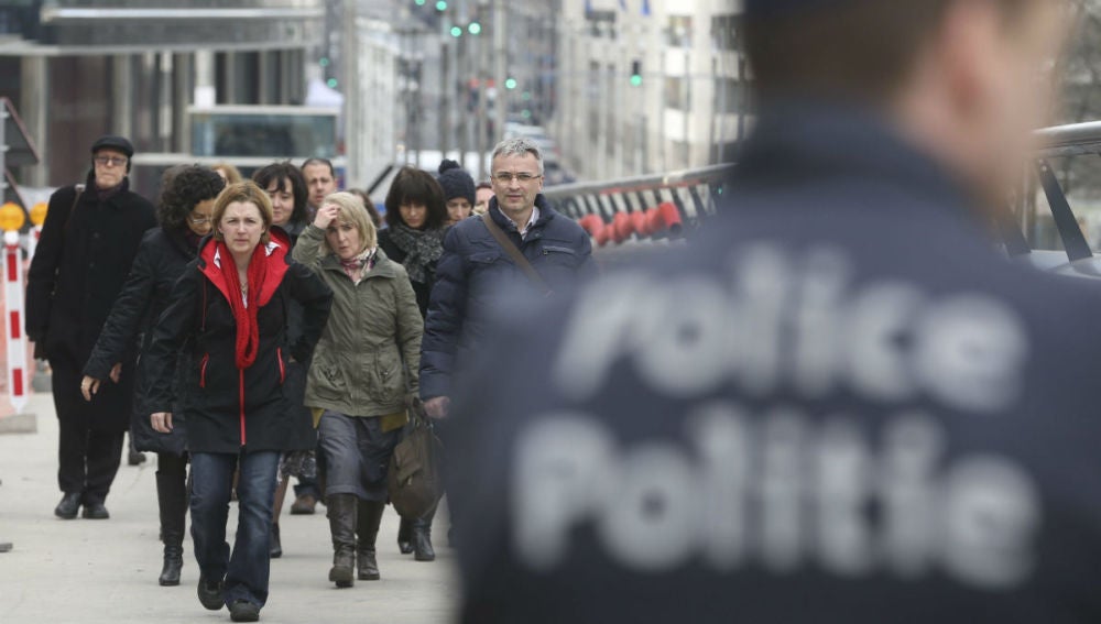 Un agente de policía en Bruselas