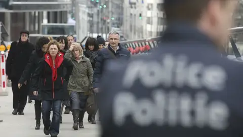 Un agente de policía en Bruselas Un agente de policía en Bruselas