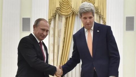 Vladimir Putin y John Kerry durante su encuentro en Rusia
