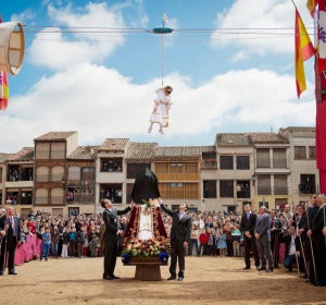 La bajada del ángel en Peñafiel La bajada del ángel en Peñafiel